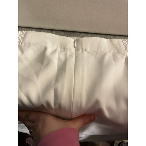 New/ Still in Package With Tags. Beautiful Pantsuit Cream and Flowy Size 14 - Picture 9 of 11